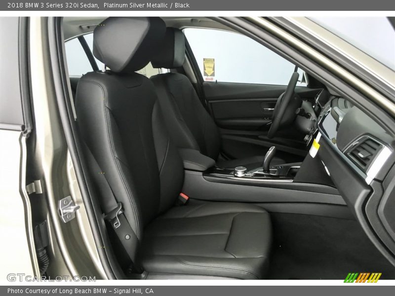 Platinum Silver Metallic / Black 2018 BMW 3 Series 320i Sedan