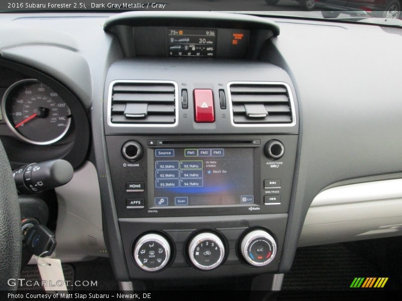 Dark Gray Metallic / Gray 2016 Subaru Forester 2.5i