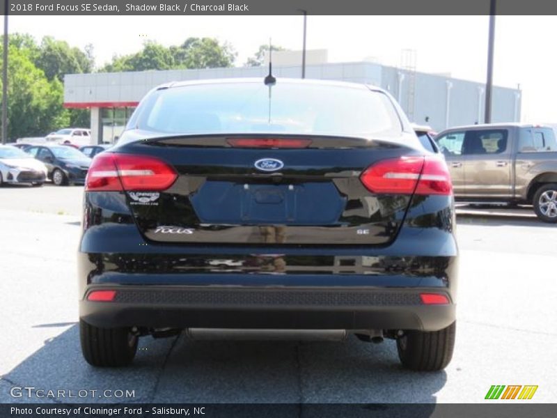 Shadow Black / Charcoal Black 2018 Ford Focus SE Sedan
