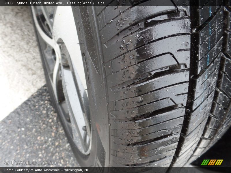 Dazzling White / Beige 2017 Hyundai Tucson Limited AWD