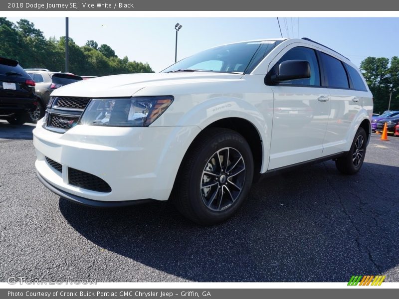 Vice White / Black 2018 Dodge Journey SE
