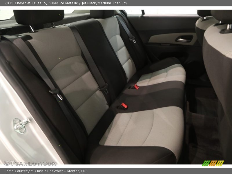 Silver Ice Metallic / Jet Black/Medium Titanium 2015 Chevrolet Cruze LS