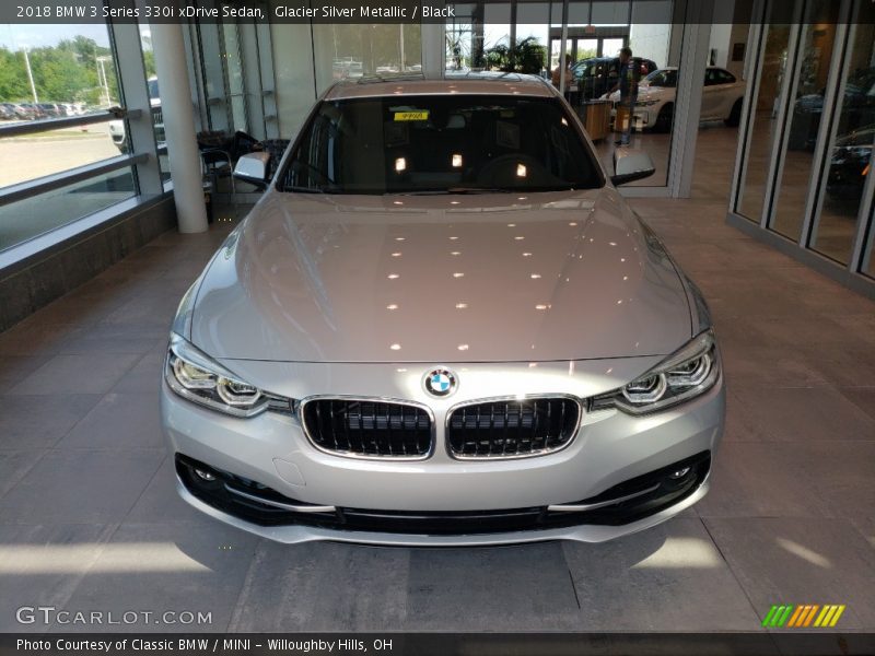 Glacier Silver Metallic / Black 2018 BMW 3 Series 330i xDrive Sedan