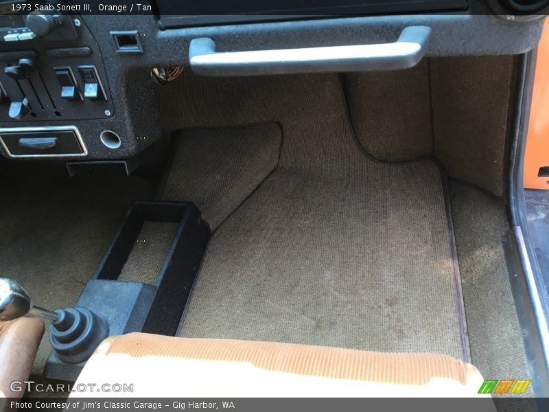 Orange / Tan 1973 Saab Sonett III