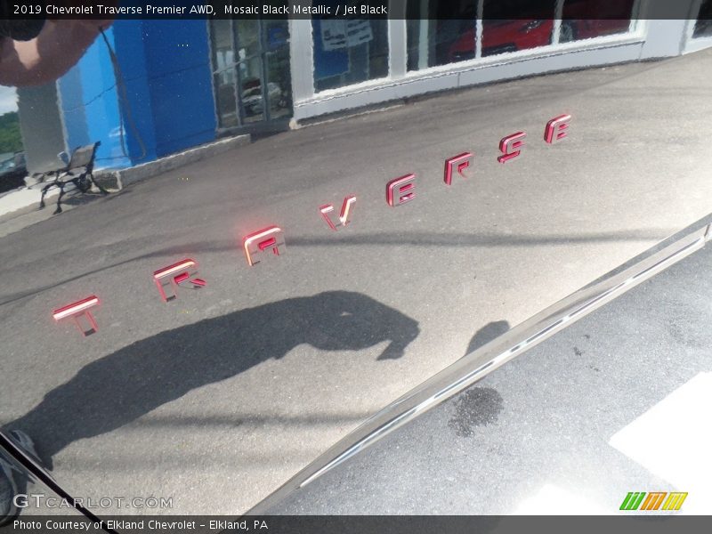 Mosaic Black Metallic / Jet Black 2019 Chevrolet Traverse Premier AWD