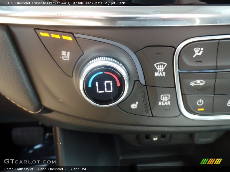 Mosaic Black Metallic / Jet Black 2019 Chevrolet Traverse Premier AWD