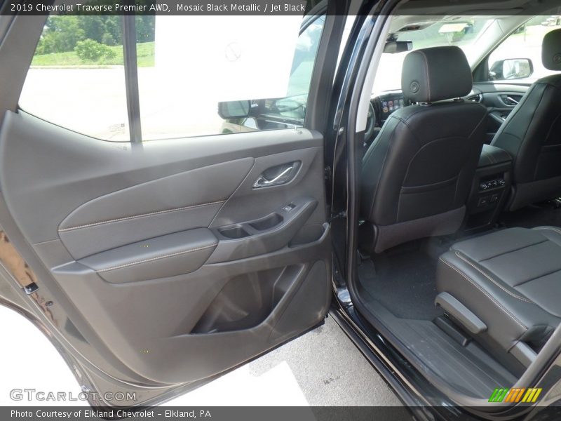 Mosaic Black Metallic / Jet Black 2019 Chevrolet Traverse Premier AWD