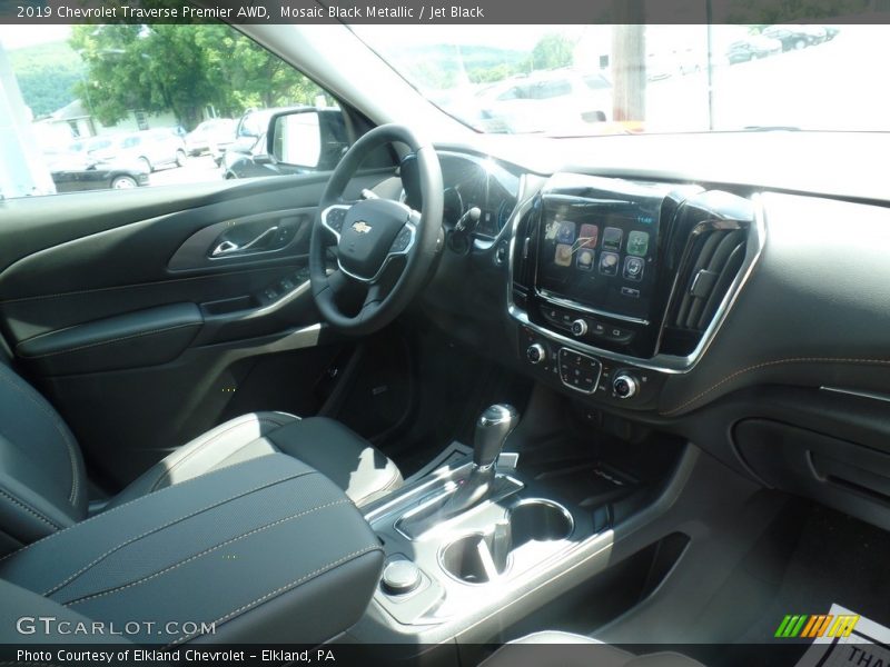 Mosaic Black Metallic / Jet Black 2019 Chevrolet Traverse Premier AWD
