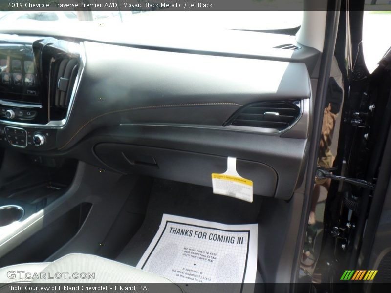 Mosaic Black Metallic / Jet Black 2019 Chevrolet Traverse Premier AWD