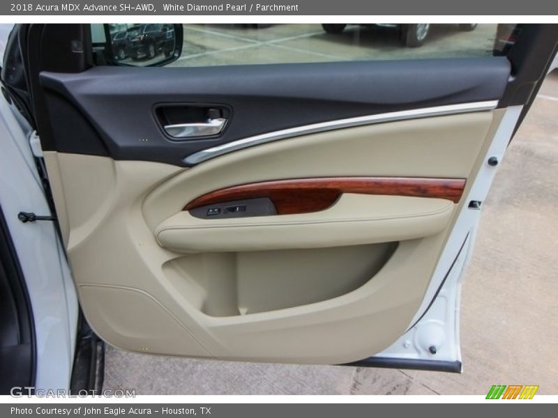 White Diamond Pearl / Parchment 2018 Acura MDX Advance SH-AWD