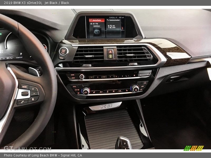 Jet Black / Black 2019 BMW X3 sDrive30i