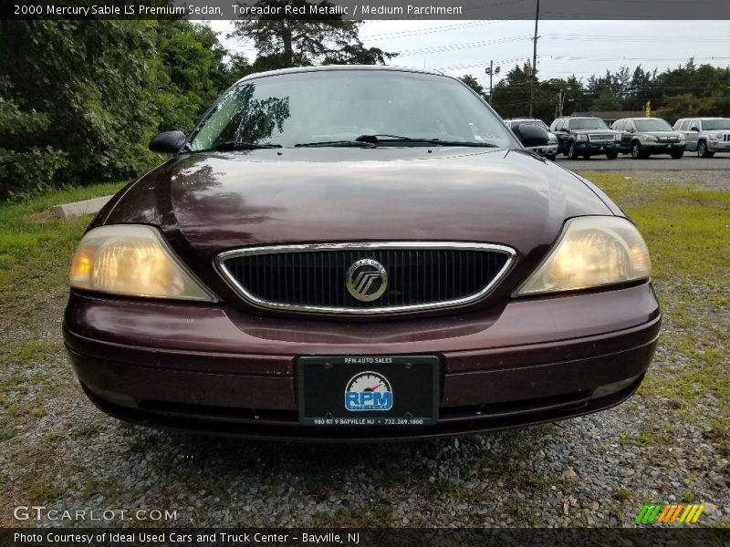 Toreador Red Metallic / Medium Parchment 2000 Mercury Sable LS Premium Sedan