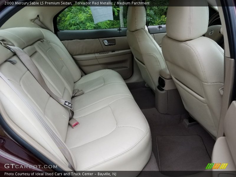 Toreador Red Metallic / Medium Parchment 2000 Mercury Sable LS Premium Sedan