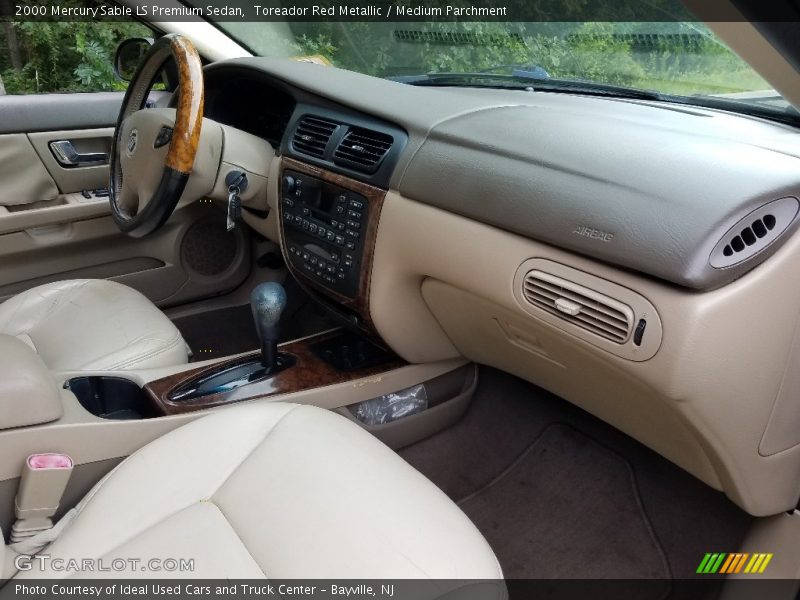 Toreador Red Metallic / Medium Parchment 2000 Mercury Sable LS Premium Sedan