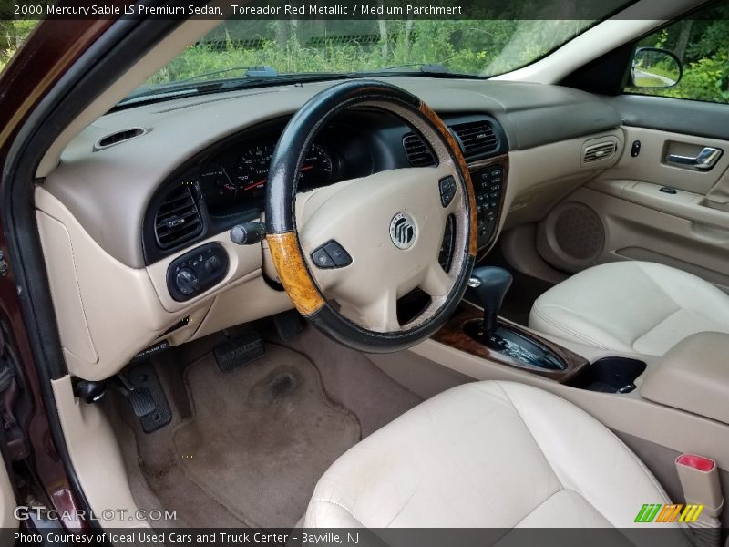 Toreador Red Metallic / Medium Parchment 2000 Mercury Sable LS Premium Sedan