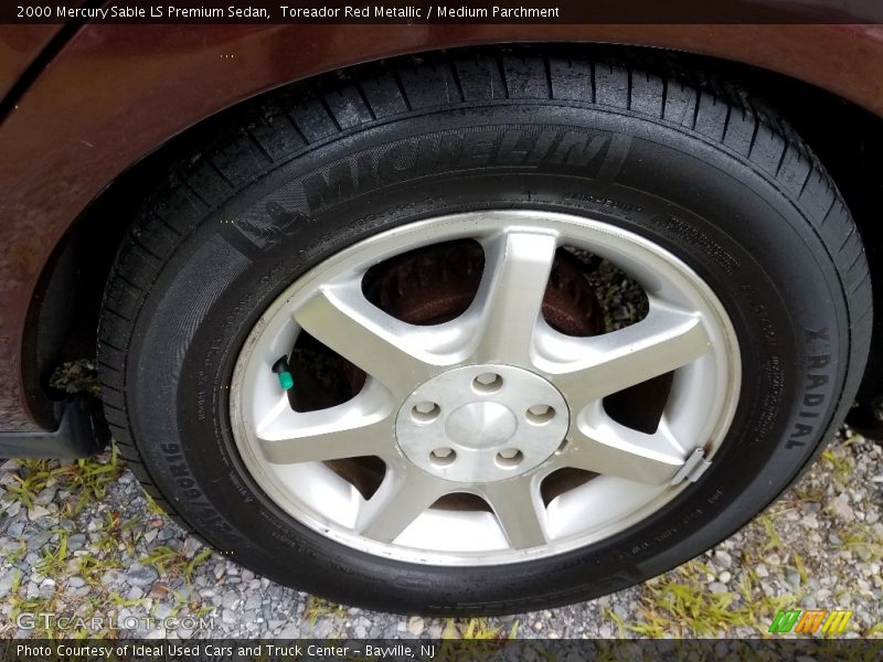 Toreador Red Metallic / Medium Parchment 2000 Mercury Sable LS Premium Sedan