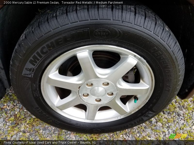 Toreador Red Metallic / Medium Parchment 2000 Mercury Sable LS Premium Sedan