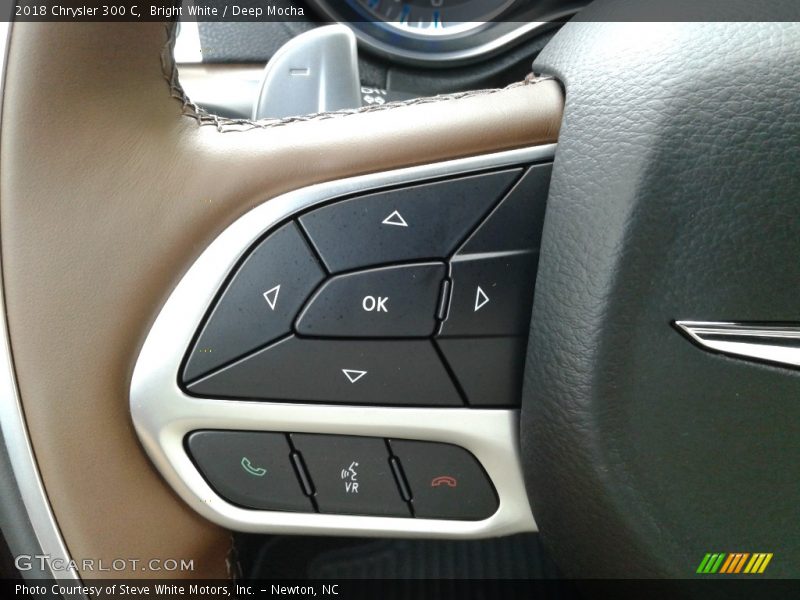 Bright White / Deep Mocha 2018 Chrysler 300 C