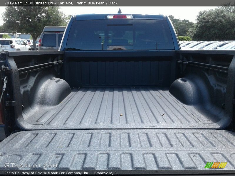Patriot Blue Pearl / Black 2019 Ram 1500 Limited Crew Cab 4x4