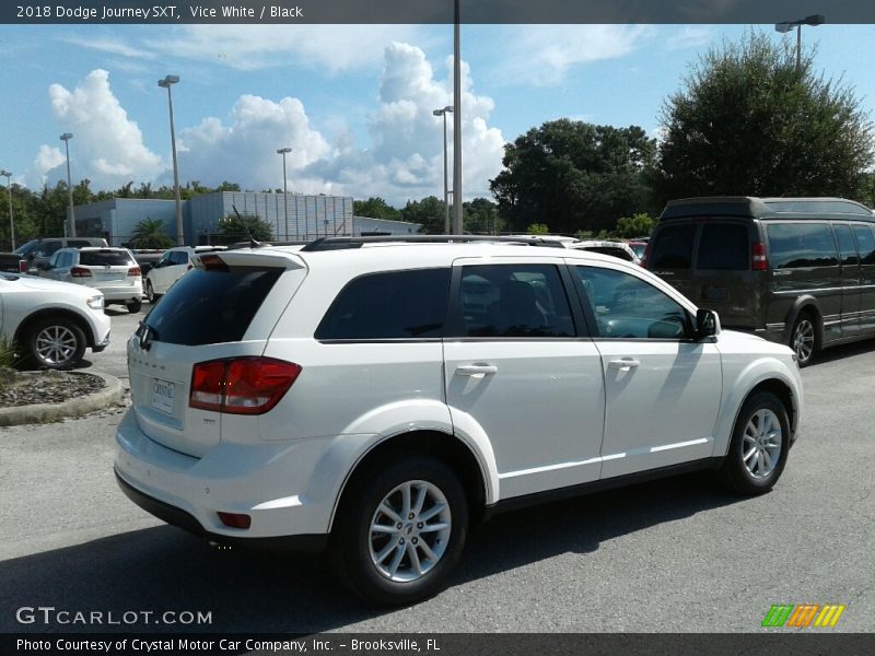 Vice White / Black 2018 Dodge Journey SXT