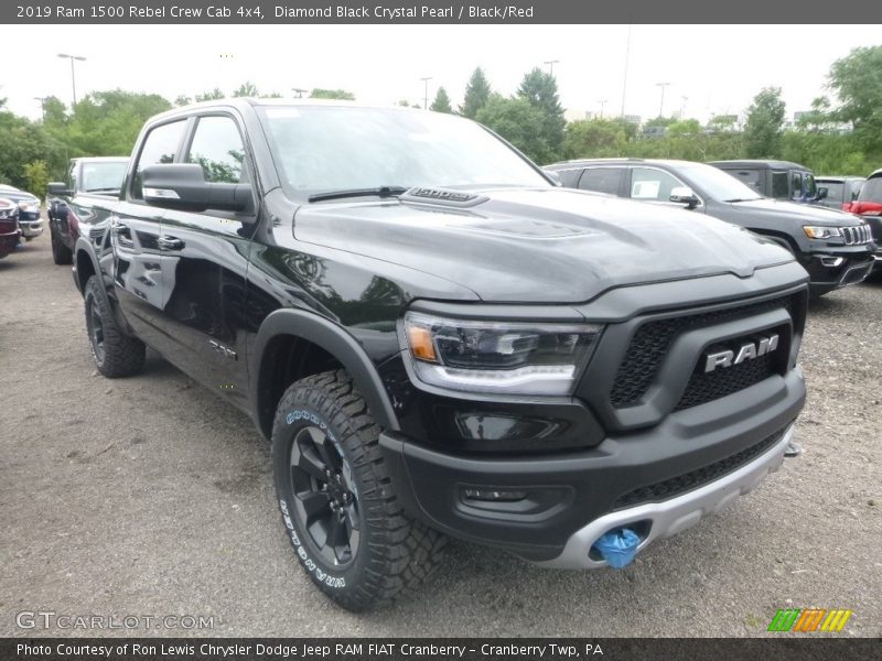 Front 3/4 View of 2019 1500 Rebel Crew Cab 4x4