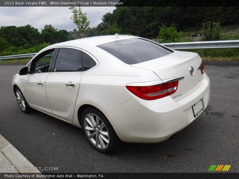 White Diamond Tricoat / Medium Titanium 2013 Buick Verano FWD
