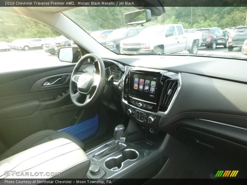 Mosaic Black Metallic / Jet Black 2019 Chevrolet Traverse Premier AWD