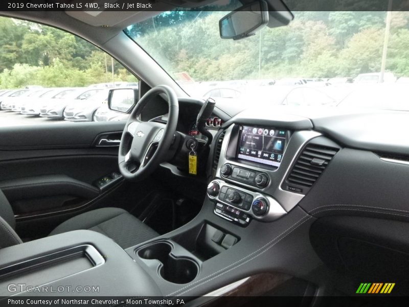 Black / Jet Black 2019 Chevrolet Tahoe LS 4WD