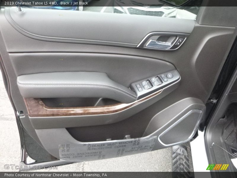 Black / Jet Black 2019 Chevrolet Tahoe LS 4WD