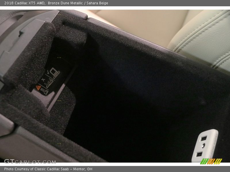 Bronze Dune Metallic / Sahara Beige 2018 Cadillac XT5 AWD