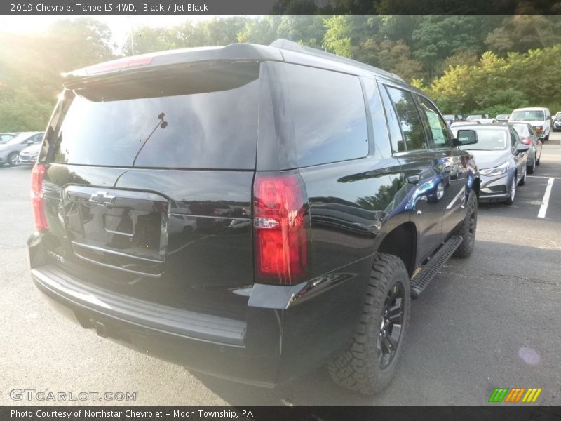 Black / Jet Black 2019 Chevrolet Tahoe LS 4WD