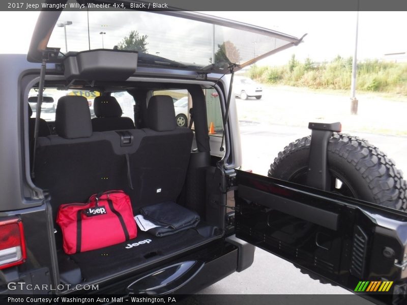 Black / Black 2017 Jeep Wrangler Willys Wheeler 4x4