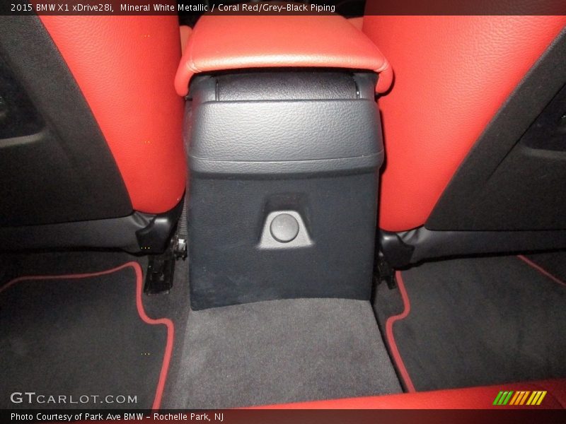 Mineral White Metallic / Coral Red/Grey-Black Piping 2015 BMW X1 xDrive28i