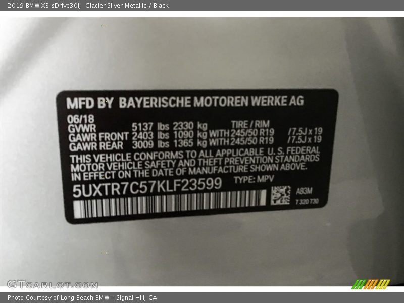 Glacier Silver Metallic / Black 2019 BMW X3 sDrive30i