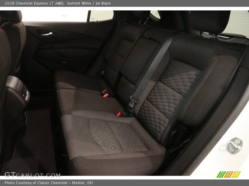 Summit White / Jet Black 2018 Chevrolet Equinox LT AWD