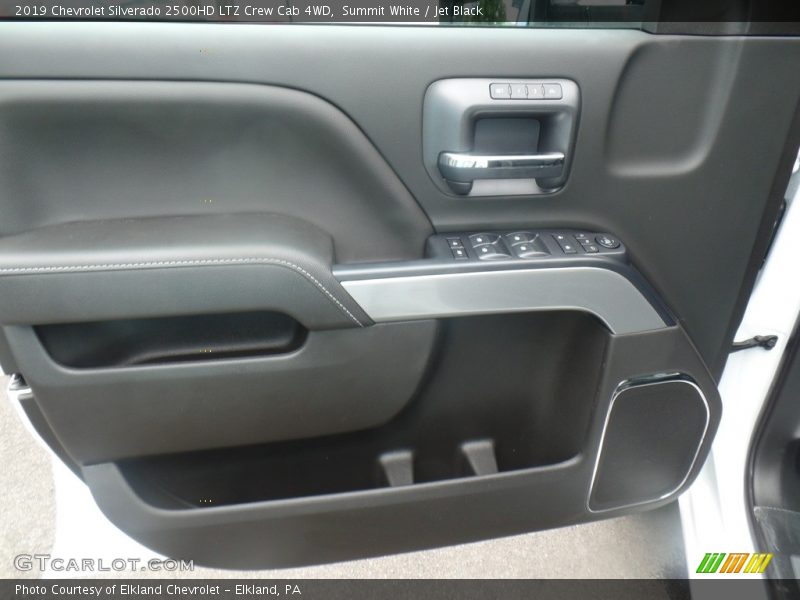 Summit White / Jet Black 2019 Chevrolet Silverado 2500HD LTZ Crew Cab 4WD