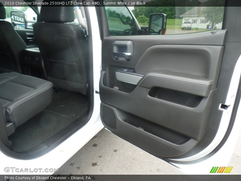 Summit White / Jet Black 2019 Chevrolet Silverado 2500HD LTZ Crew Cab 4WD