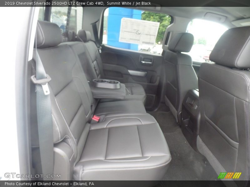 Summit White / Jet Black 2019 Chevrolet Silverado 2500HD LTZ Crew Cab 4WD