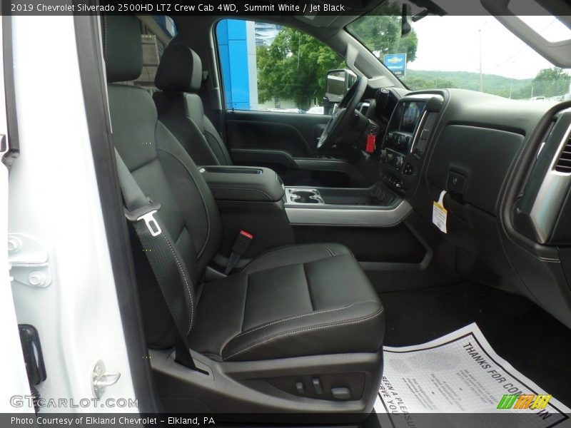 Summit White / Jet Black 2019 Chevrolet Silverado 2500HD LTZ Crew Cab 4WD