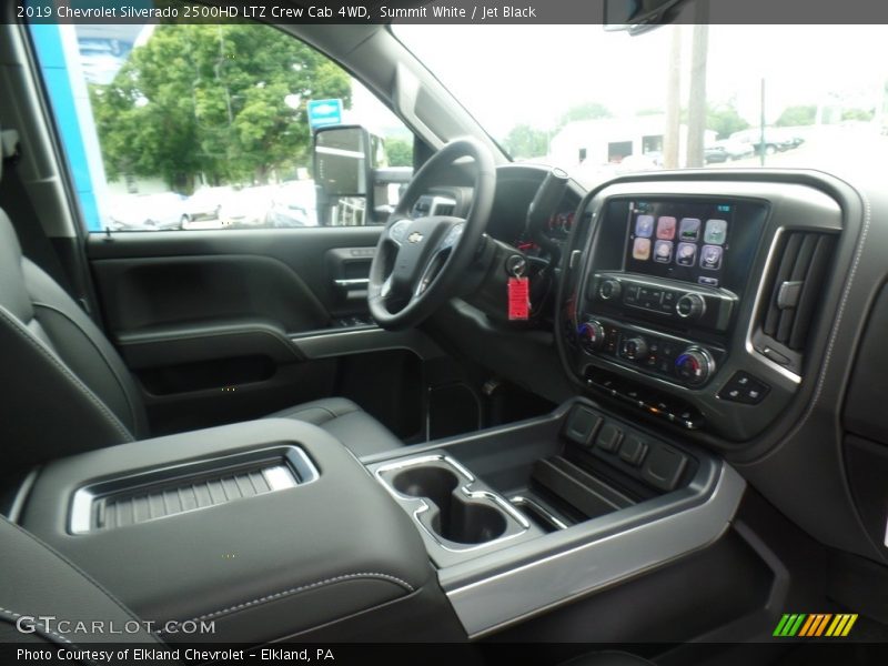 Summit White / Jet Black 2019 Chevrolet Silverado 2500HD LTZ Crew Cab 4WD