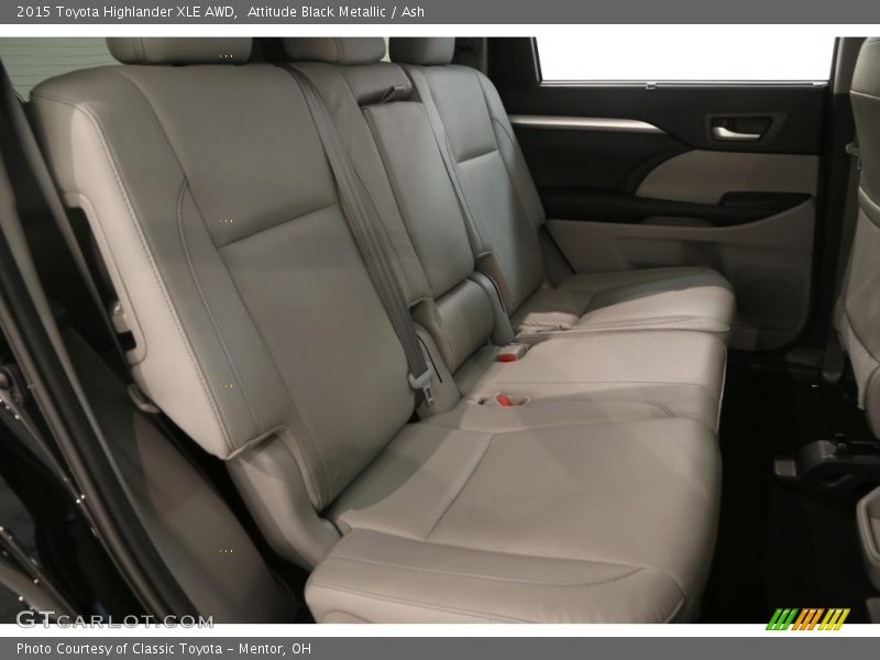 Attitude Black Metallic / Ash 2015 Toyota Highlander XLE AWD