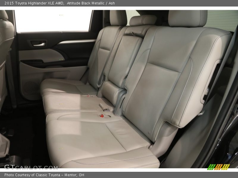 Attitude Black Metallic / Ash 2015 Toyota Highlander XLE AWD