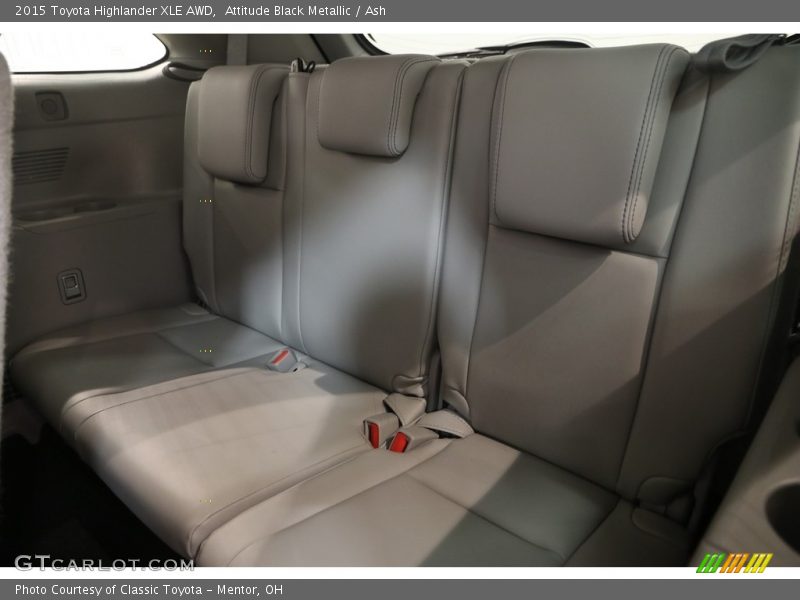 Attitude Black Metallic / Ash 2015 Toyota Highlander XLE AWD