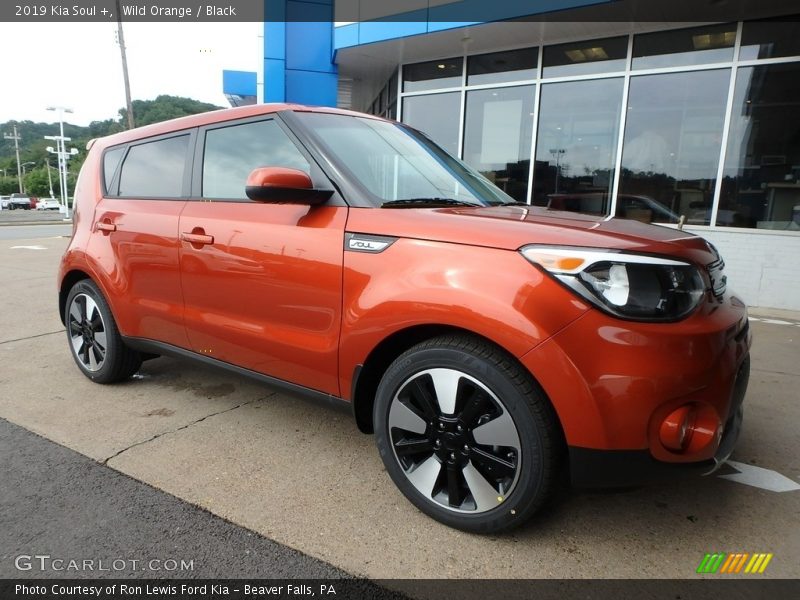 Front 3/4 View of 2019 Soul +