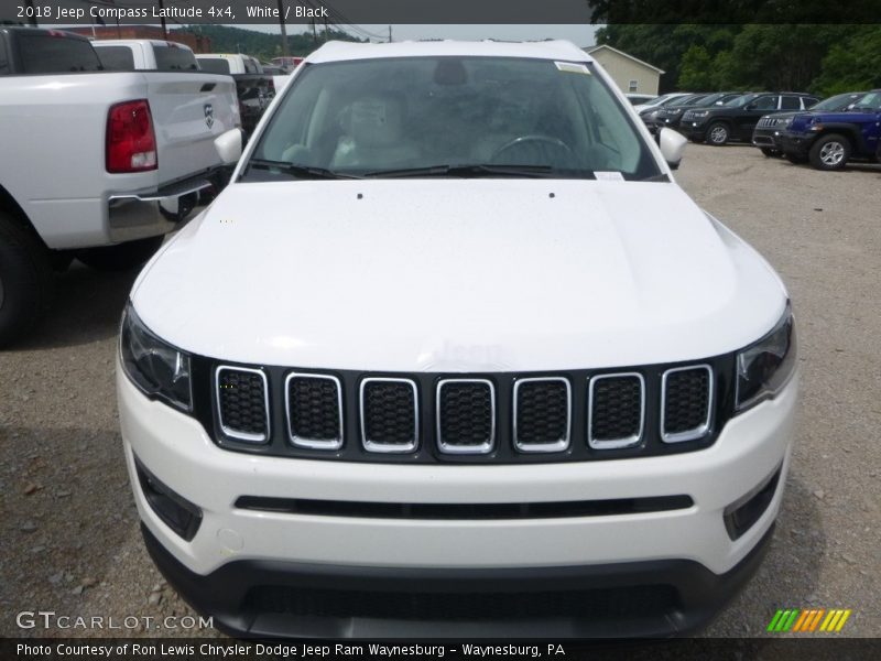 White / Black 2018 Jeep Compass Latitude 4x4