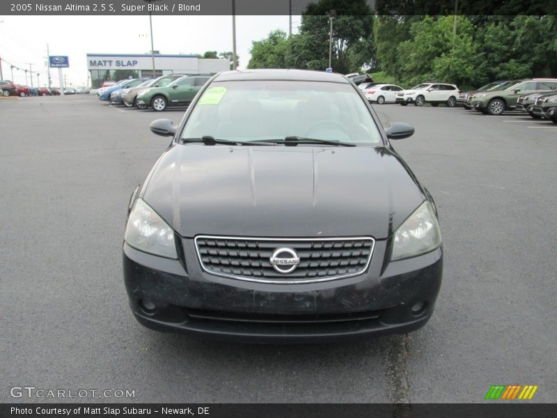 Super Black / Blond 2005 Nissan Altima 2.5 S