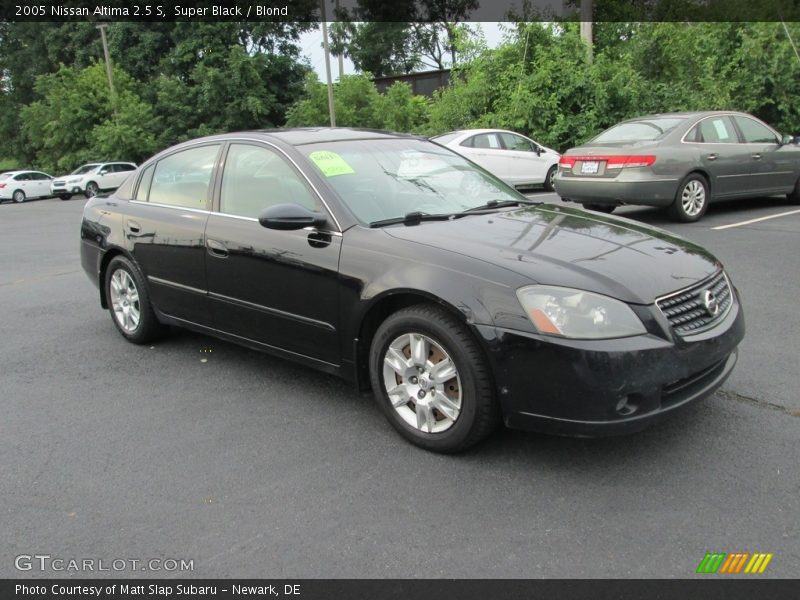 Super Black / Blond 2005 Nissan Altima 2.5 S