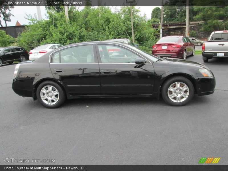 Super Black / Blond 2005 Nissan Altima 2.5 S
