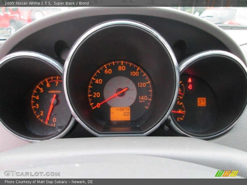 Super Black / Blond 2005 Nissan Altima 2.5 S