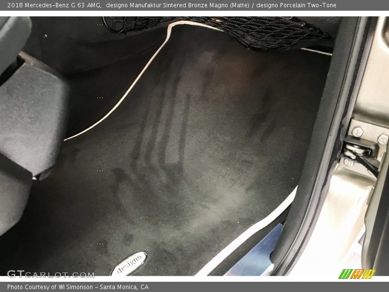 designo Manufaktur Sintered Bronze Magno (Matte) / designo Porcelain Two-Tone 2018 Mercedes-Benz G 63 AMG